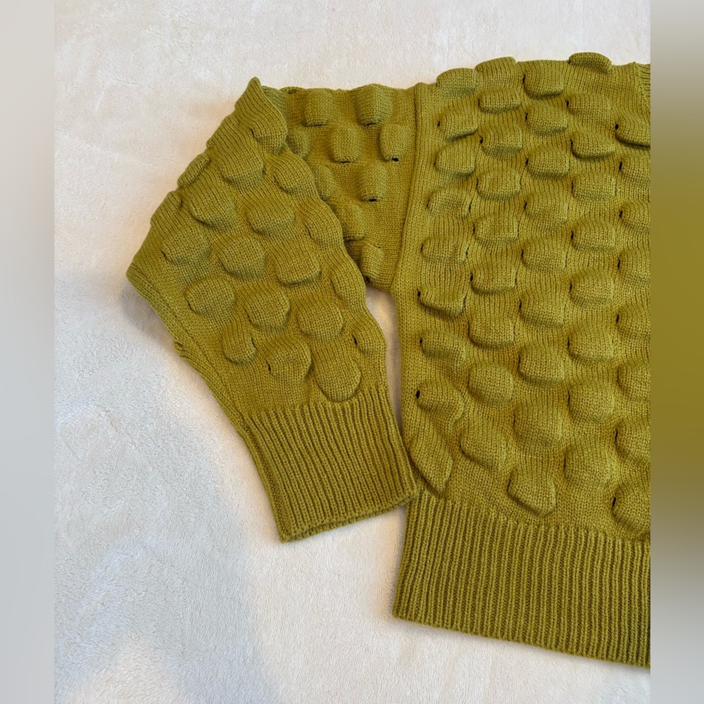 NWT - Hera Collection Checkerboard Cropped Sweater - Size Medium. - Picture 9 of 13